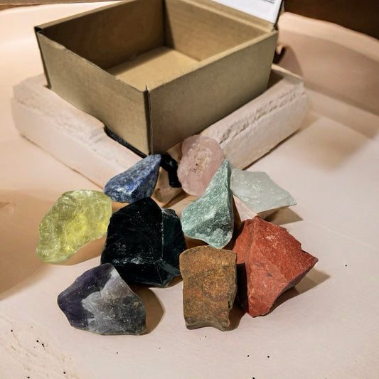 Natural Crystal Raw Stone Christmas Gift Yoga Healing Gift Box Irregular Natural Colored Stones